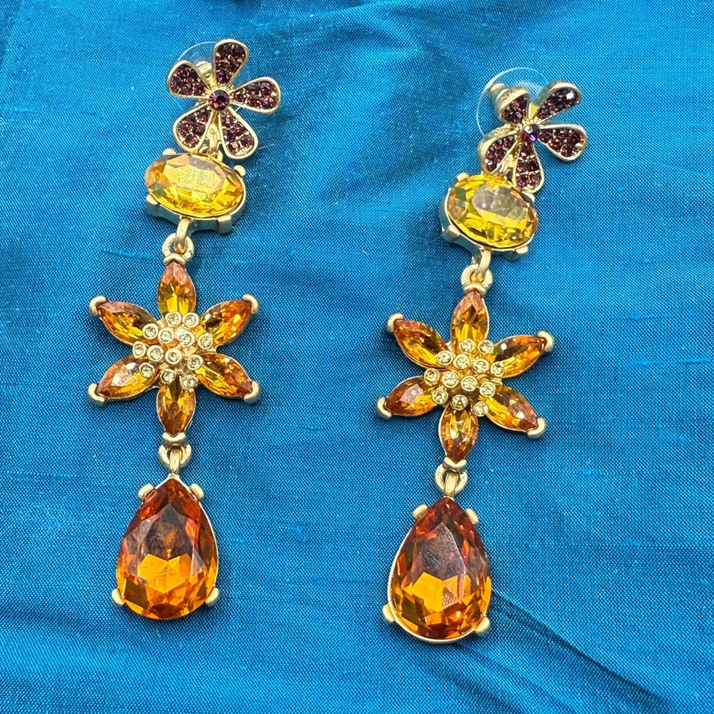 Oscar de la Renta Golden Crystal earrings